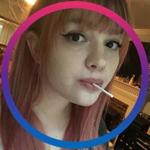 Meet your Posher, Phoebe